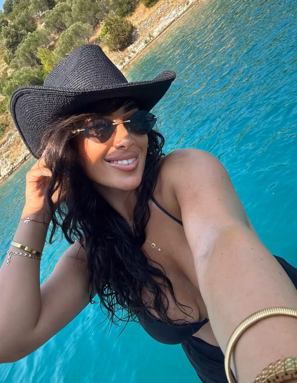 Tijana single sites for over 40