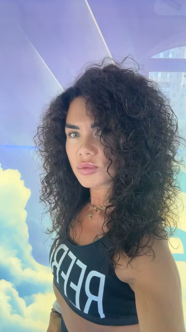 Mariana single women in seattle