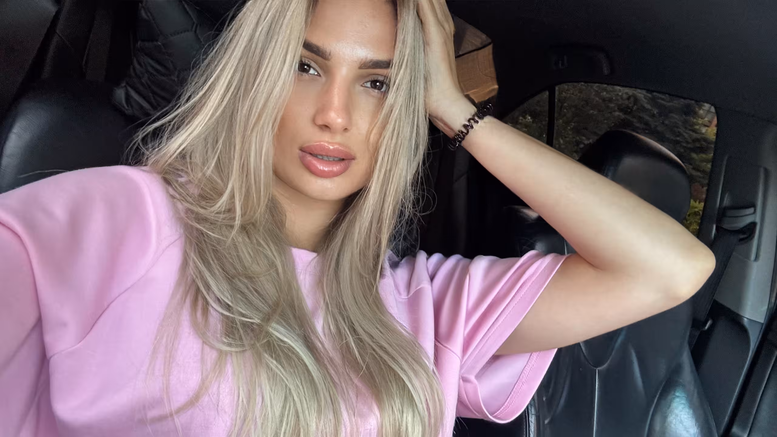 Valeria single women in cleveland